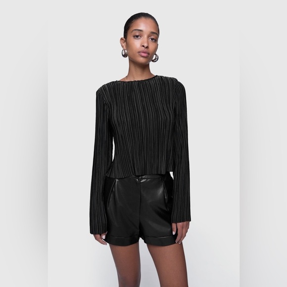 REBECCA MINKOFF Calista Pleated Top Black Textured Blouse Size L Holiday Party - Picture 2 of 9